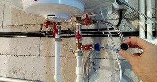 Установка накопительного водонагревателя в Новоалтайске в октябре
